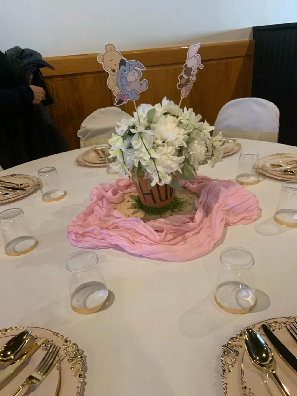 WINNIE THE POOH BABY SHOWER CENTER PIECE -White Floral Arrangement Centerpiece
